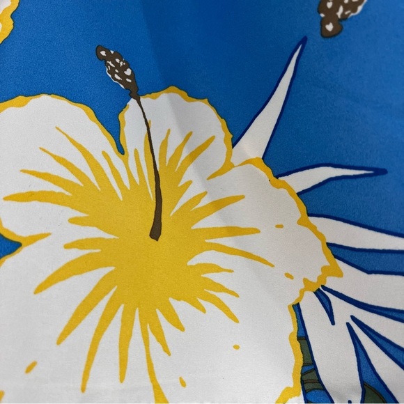 Lands End Blue Floral Beach Swim Trunks NWOT - Picture 8 of 11